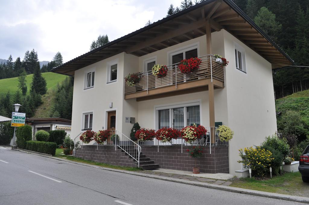 Ferienwohnung Dolomitenheim Außervillgraten Δωμάτιο φωτογραφία